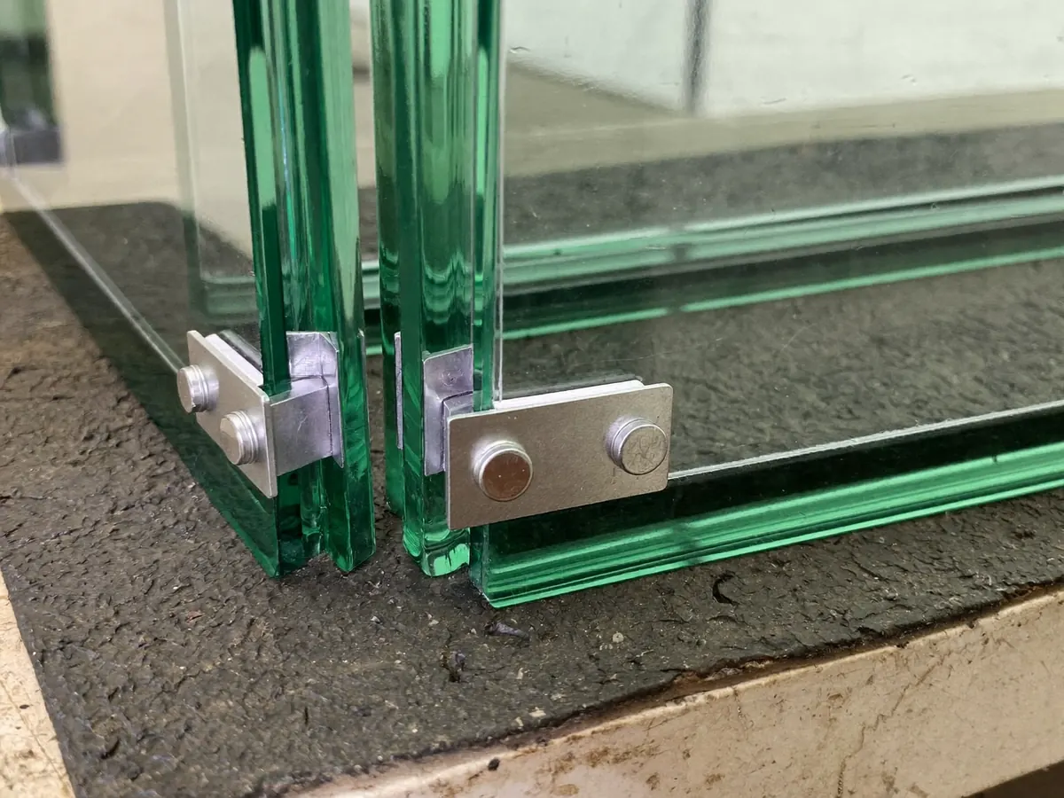 Cross-section of a sealed double glazed unit showing two panes and a spacer bar